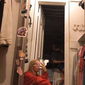 Meet your Posher, Taylor